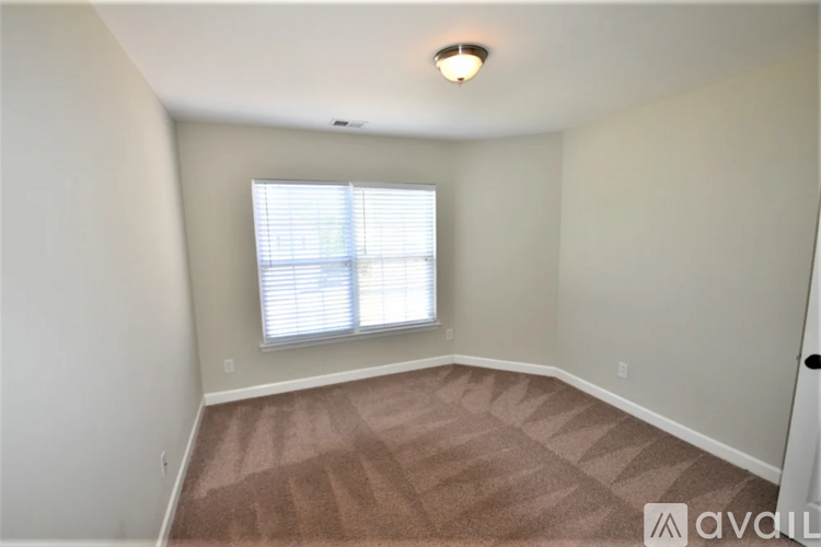 223 Golden Valley Dr 6 Beds Single Family Home for Rent - Photo gallery 2