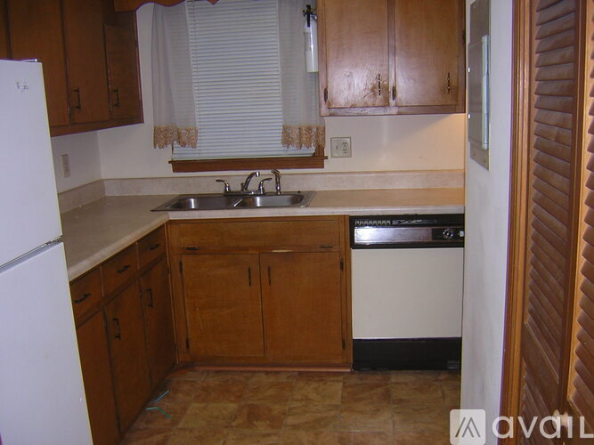2110 Kings Gate Cir SW 3 Beds Apartment for Rent - Photo gallery 5