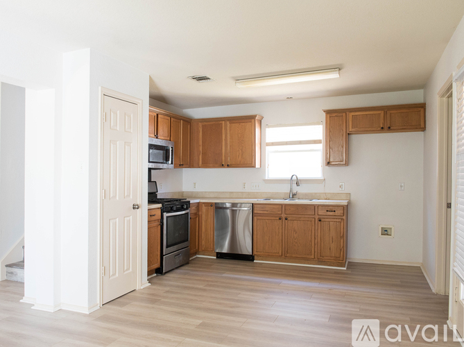 603 Big Spring Drive 4 Beds Single Family Home for Rent - Photo gallery 5