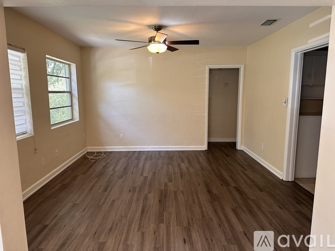 2851 Dellwood Avenue 3 Beds Single Family Home for Rent - Photo gallery 3