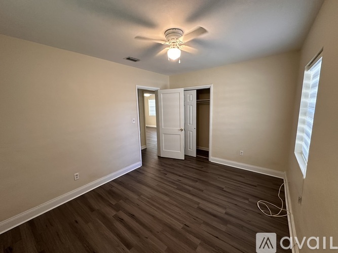 2851 Dellwood Avenue 3 Beds Single Family Home for Rent - Photo gallery 4