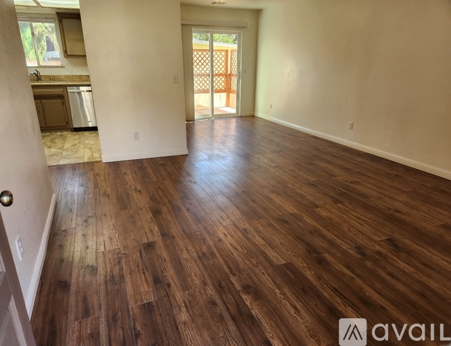 404 24th St 2 Beds Apartment for Rent - Photo gallery 2