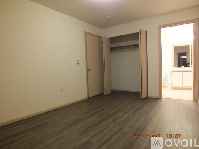 12549 28th Avenue Northeast 2 Beds Apartment for Rent - Photo gallery 5