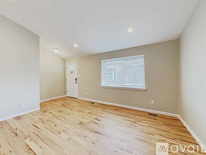 6014 West Pinchot Avenue 3 Beds Single Family Home for Rent - Photo gallery 2