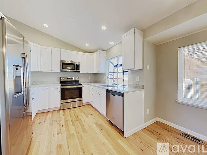 6014 West Pinchot Avenue 3 Beds Single Family Home for Rent - Photo gallery 4