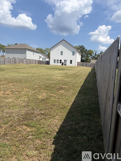 5515 Grass Lk Dr 4 Beds Single Family Home for Rent - Photo gallery 3