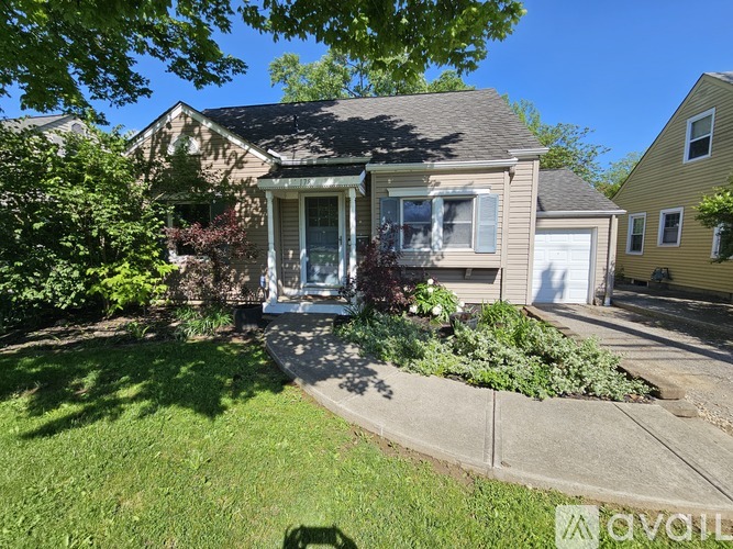 1784 Kenny Road 3 Beds Single Family Home for Rent - Photo gallery 1