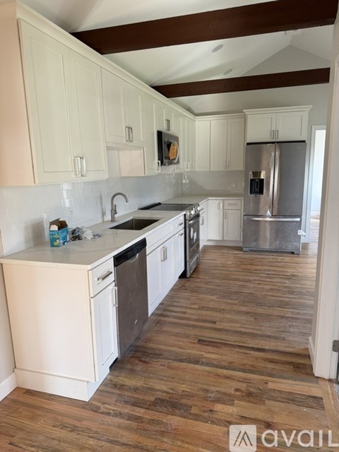 159 Broad Street 3 Beds Apartment for Rent