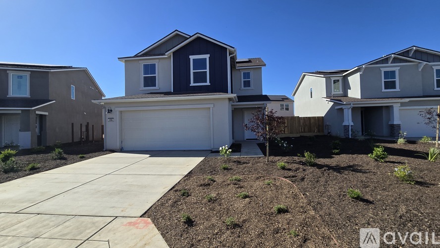 2376 South Bush Avenue 3 Beds Single Family Home for Rent - Photo gallery 1