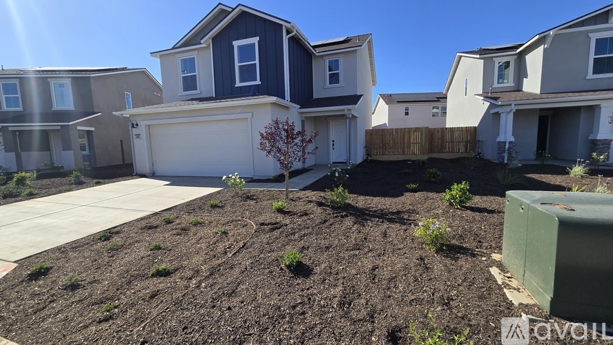 2376 South Bush Avenue 3 Beds Single Family Home for Rent - Photo gallery 2