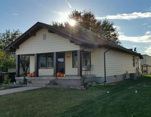 910 D Ave 5 Beds Apartment for Rent