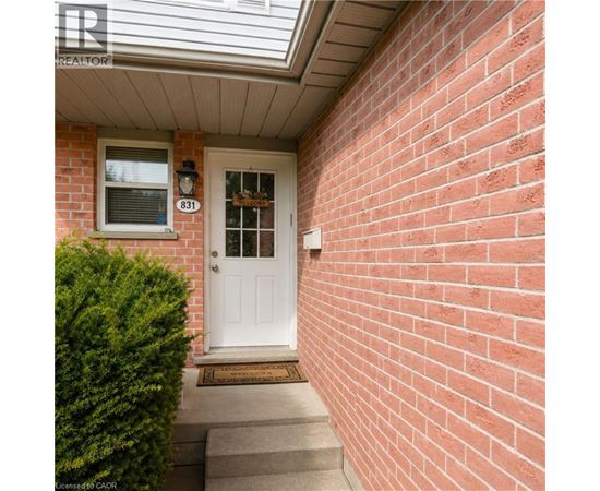 831 DEVERON Crescent 3 Beds House for Rent - Photo gallery 2