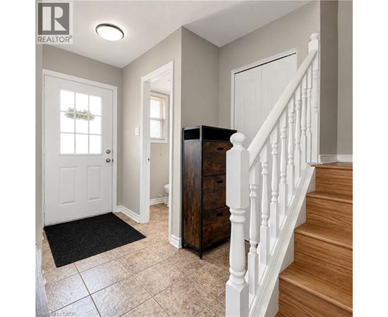 831 DEVERON Crescent 3 Beds House for Rent - Photo gallery 4