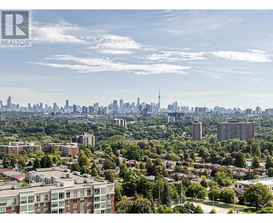 1910 - 4010 EGLINTON AVENUE W 3 Beds Apartment, Condo, Home for Rent - Photo gallery 1