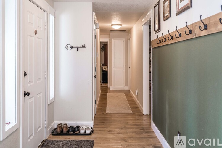 15530 Topaz Drive Southeast 3 Beds Single Family Home for Rent - Photo gallery 2