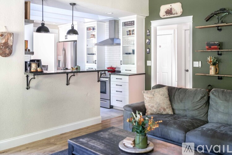 15530 Topaz Drive Southeast 3 Beds Single Family Home for Rent - Photo gallery 4