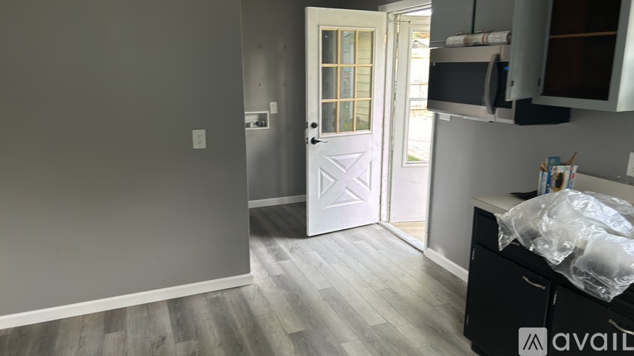 1230 Vance Avenue 2 Beds Single Family Home for Rent - Photo gallery 2