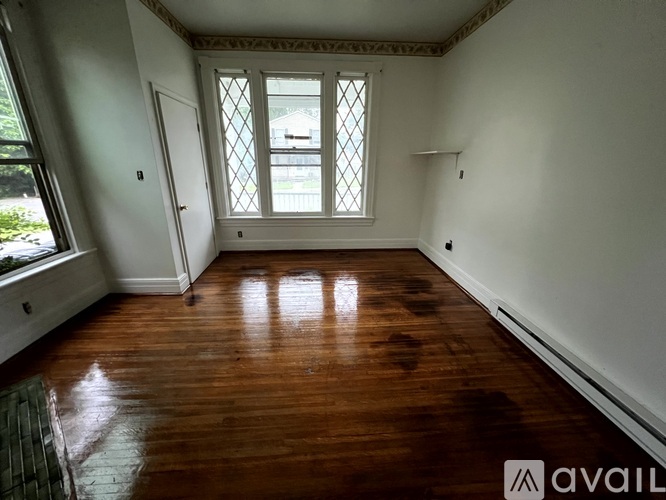 2000 Grace Street 1 Apartment for Rent - Photo gallery 1