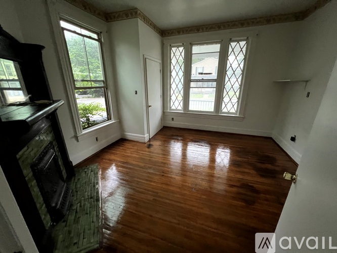 2000 Grace Street 1 Apartment for Rent - Photo gallery 2
