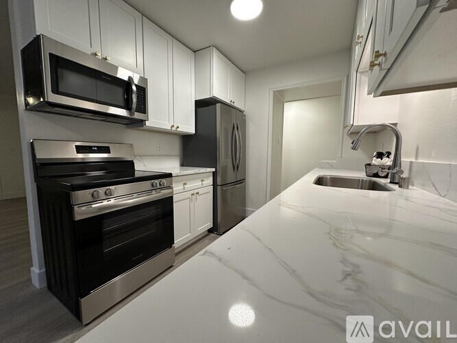 11332 Torrey Pines Drive 4 Beds Single Family Home for Rent - Photo gallery 1