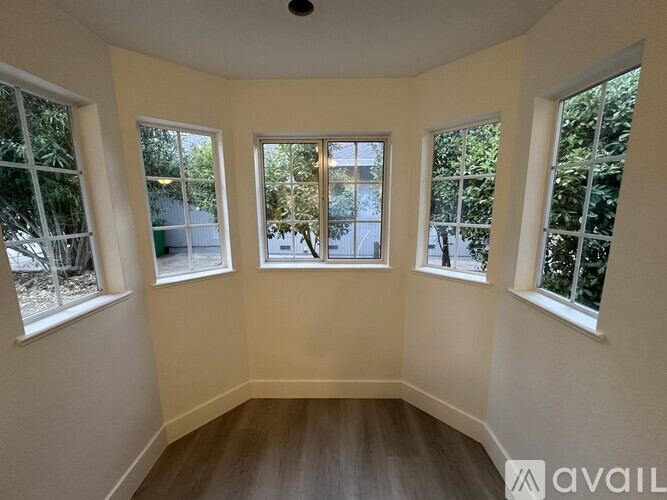 11332 Torrey Pines Drive 4 Beds Single Family Home for Rent - Photo gallery 4