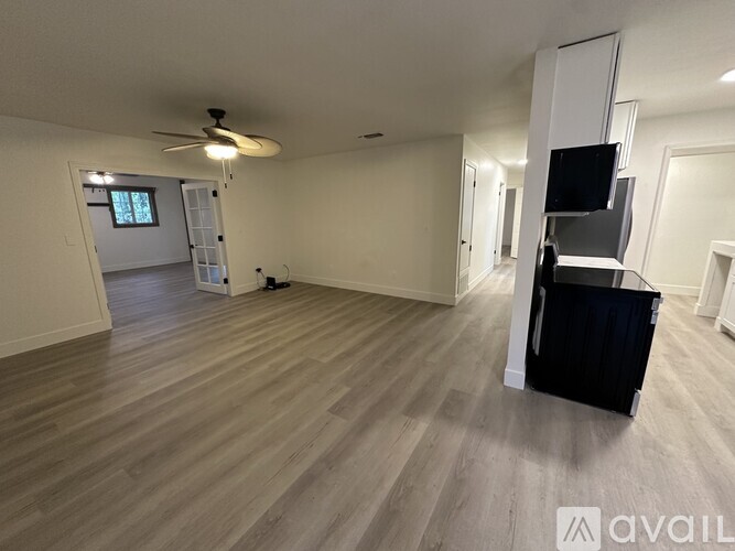 11332 Torrey Pines Drive 4 Beds Single Family Home for Rent - Photo gallery 5