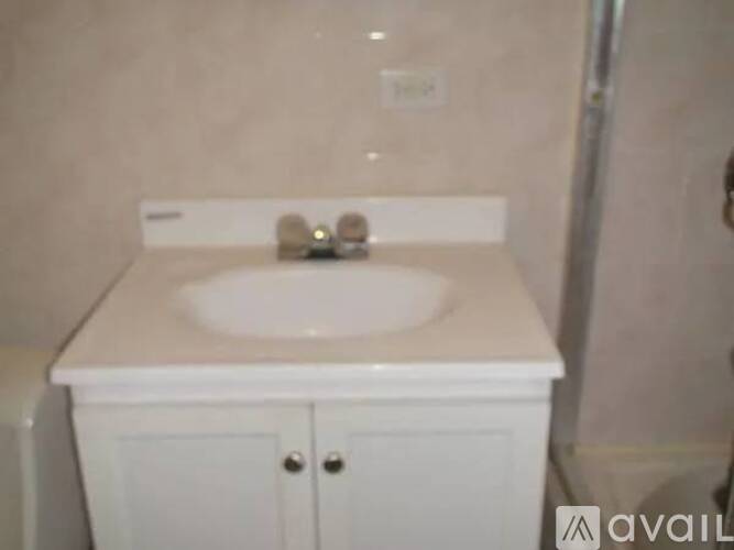 3244 W Belle Plaine Ave 3 Beds Apartment for Rent - Photo gallery 4