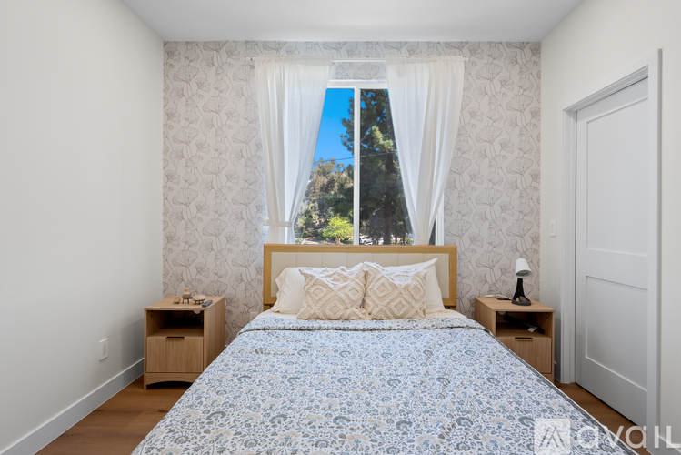 1075 Garfield Avenue 3 Beds Single Family Home for Rent - Photo gallery 5