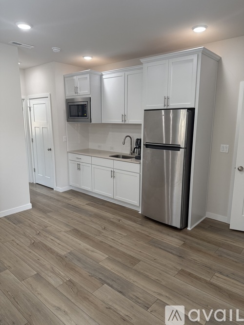 13307 Pines Ln E 1 Single Family Home for Rent - Photo gallery 3
