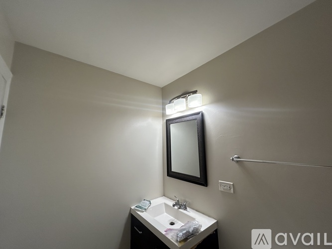 693 East Fullerton Avenue 1 Single Family Home for Rent - Photo gallery 3