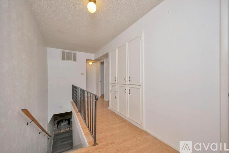 7608 Bridges Ave 2 Beds Single Family Home for Rent - Photo gallery 5