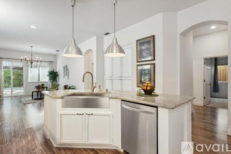 46 Diggins Dr 3 Beds Single Family Home for Rent - Photo gallery 4