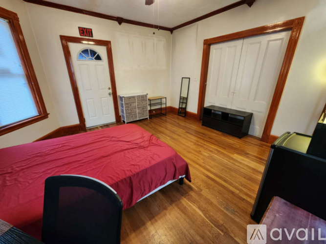 8 Price St 1 Apartment for Rent - Photo gallery 3