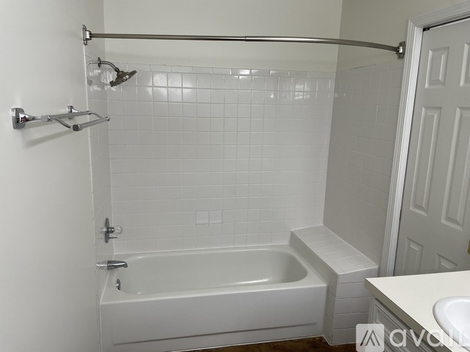 407 Friday Harbour 3 Beds Single Family Home for Rent - Photo gallery 5