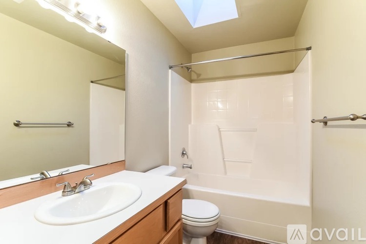 6116 76th Avenue Northeast 3 Beds Single Family Home for Rent - Photo gallery 4