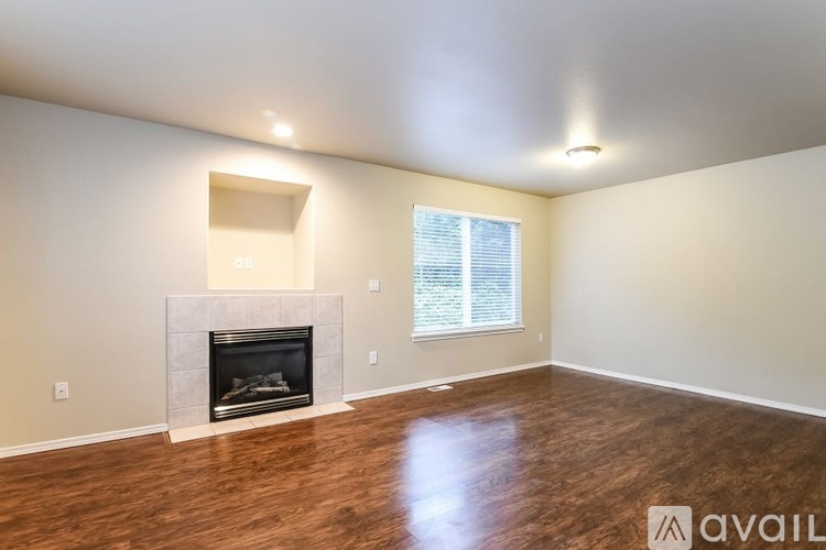 6116 76th Avenue Northeast 3 Beds Single Family Home for Rent - Photo gallery 5