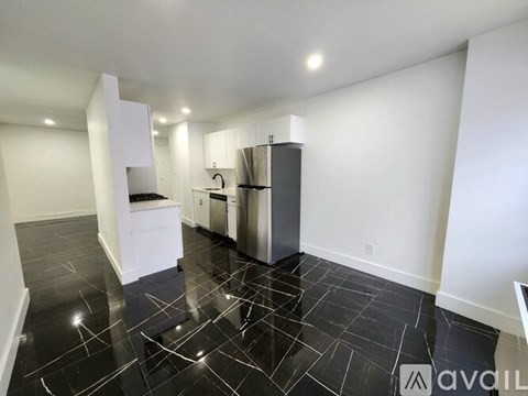 750 N Broad St 2 Beds Apartment for Rent