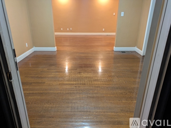 5762 Olvera Avenue 3 Beds Single Family Home for Rent - Photo gallery 4