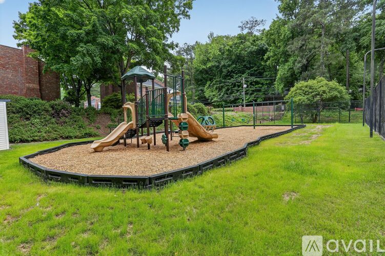 5 Spinning House Pl NW 2 Beds Townhouse for Rent - Photo gallery 3