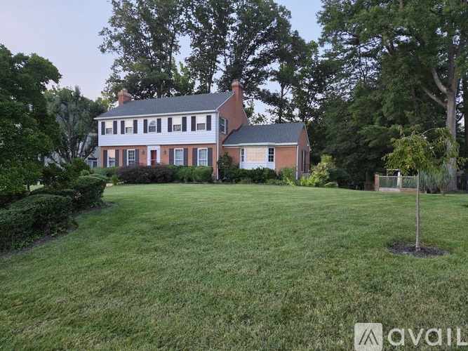 4739 Neptune Drive 5 Beds Single Family Home for Rent - Photo gallery 1