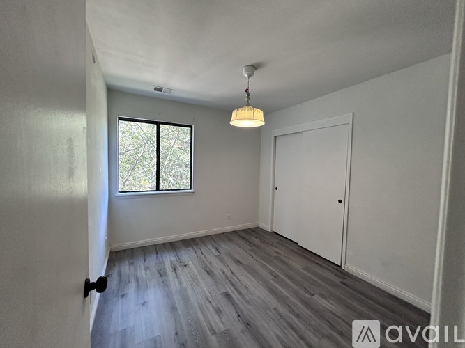 439 Shingle Mill Creek Rd 2 Beds Single Family Home for Rent - Photo gallery 5