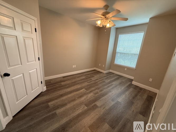 1985 Erving Cir 2 Beds Apartment for Rent - Photo gallery 3