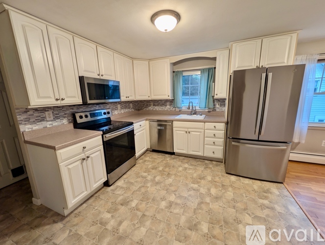 518 Central Street 2 Beds Apartment for Rent - Photo gallery 1