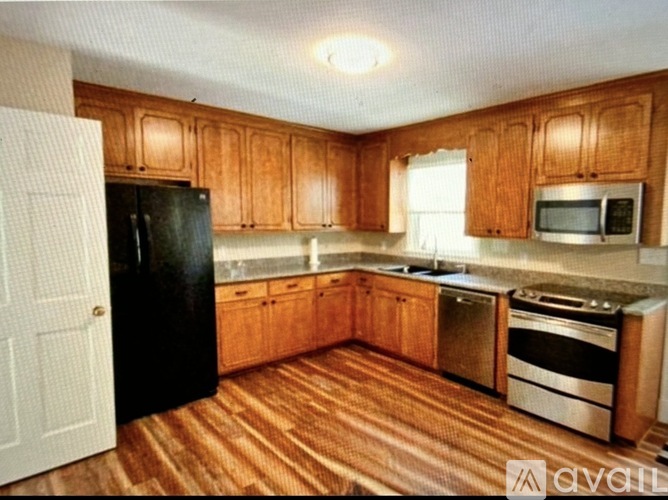655 Ridgemont Road 5 Beds Single Family Home for Rent - Photo gallery 5