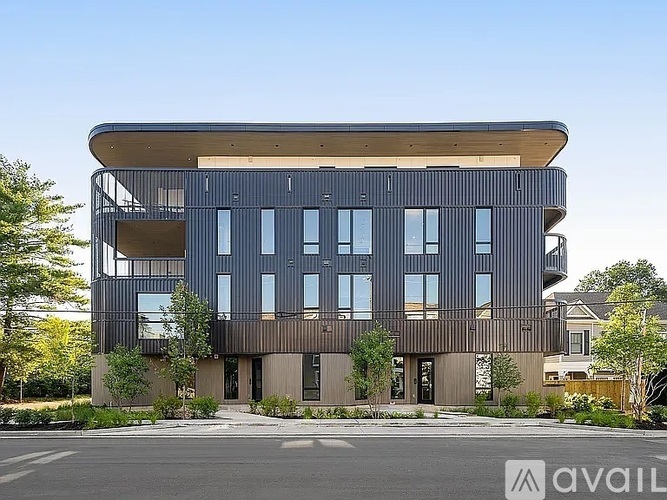 500 Merritt Avenue Studio Condo for Rent - Photo gallery 1