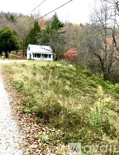 29 Markham Lane 2 Beds Single Family Home for Rent - Photo gallery 4