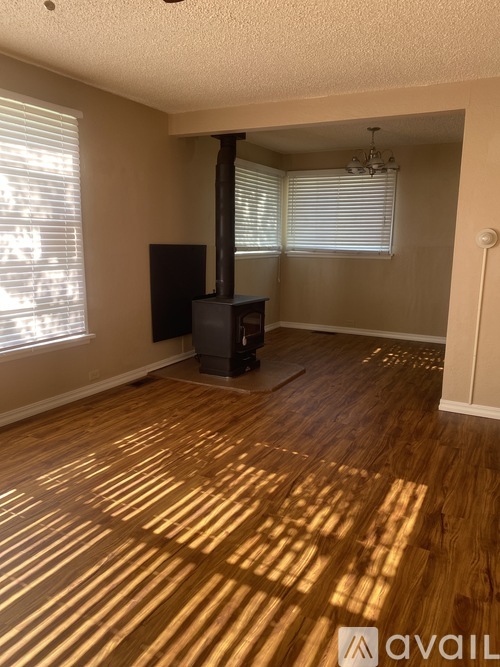 116 Western Ave 3 Beds Single Family Home for Rent - Photo gallery 2