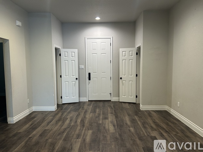 224 N Hubbard St 3 Beds Single Family Home for Rent - Photo gallery 4