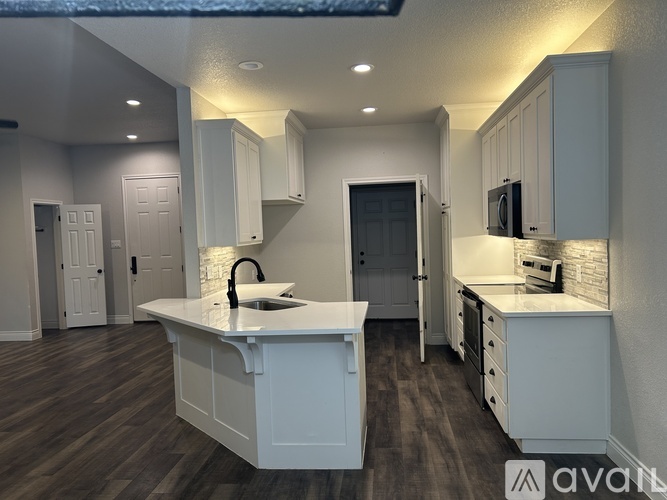 224 N Hubbard St 3 Beds Single Family Home for Rent - Photo gallery 5