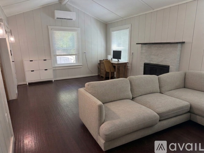 2303 Overlook Drive 1 Single Family Home for Rent - Photo gallery 3